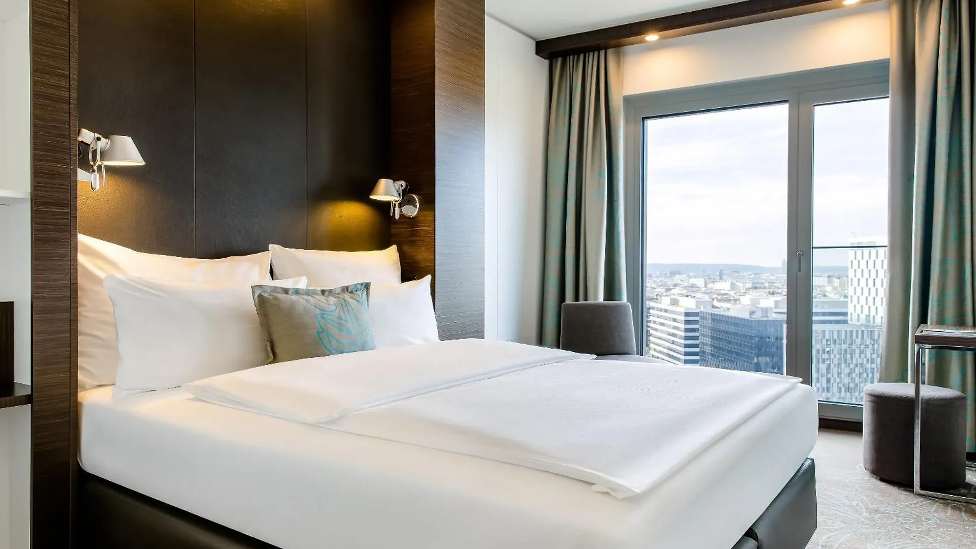 Motel One Wien-Hauptbahnhof 3*, Vídeň Rakousko