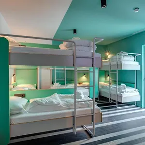 Hotell Meininger Gare Du Midi