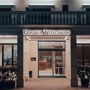 **** מלון Theatro- Center אלבניה