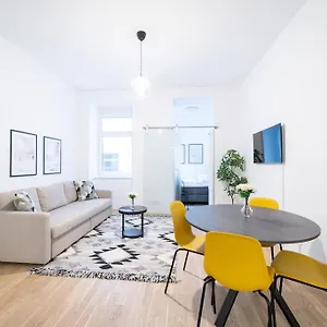 Apartment Beautiful In Vienna's Heart 1b