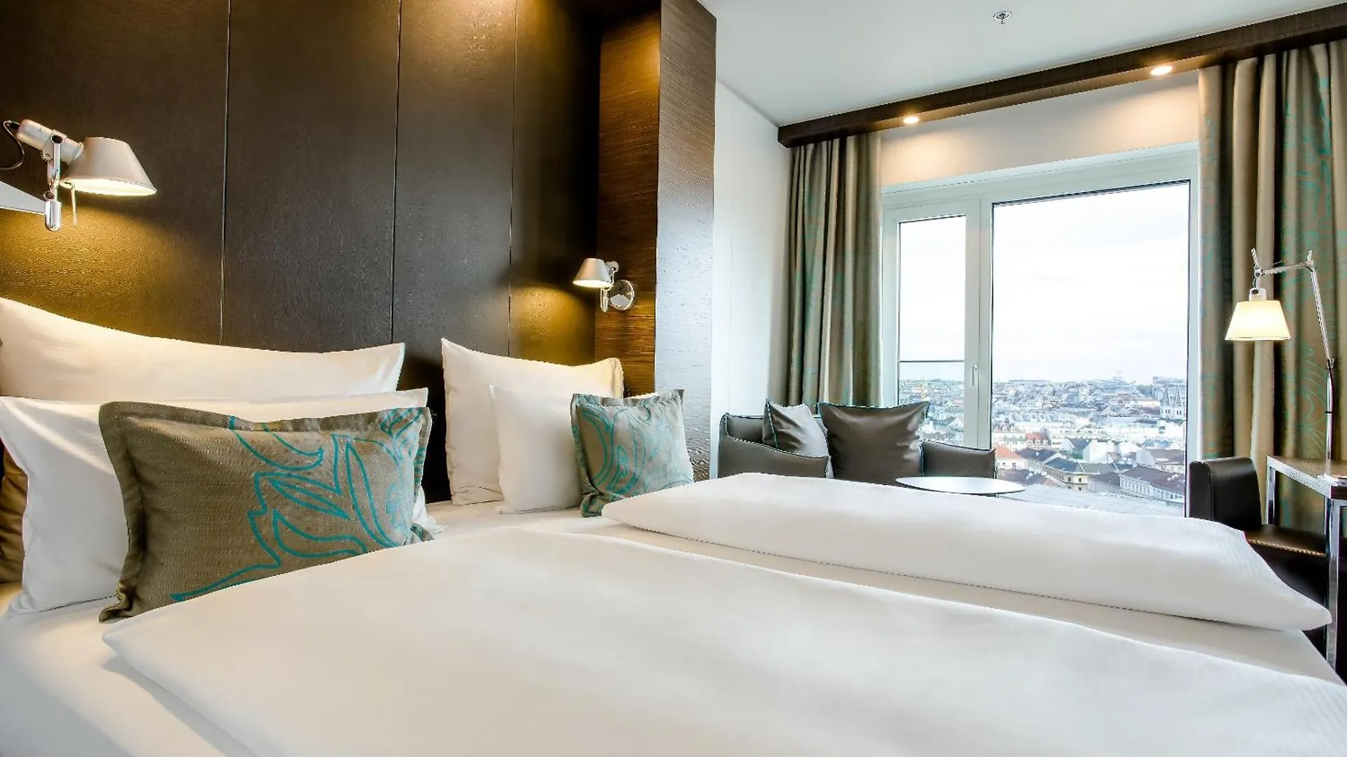 Motel One Wien-Hauptbahnhof 3*, Vienna